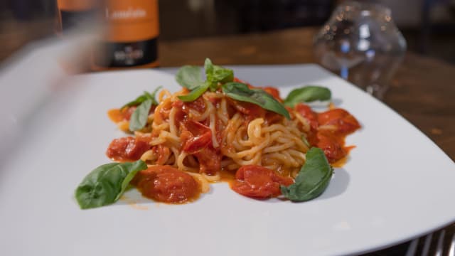 Spaghetti al basilico