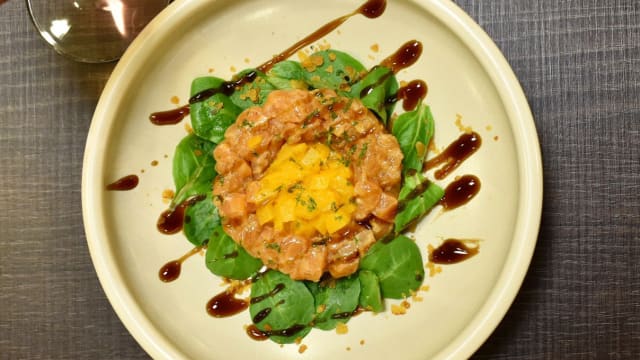 TARTAR DE SALMON