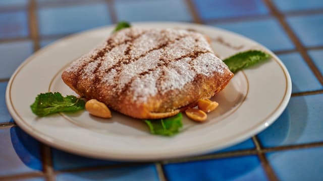 Pastille de poulet aux amandes