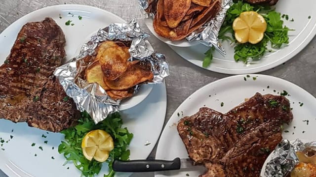 Costata di manzo tipo Fiorentina con Patate Chips