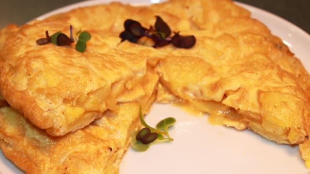 Tortilla de patatas y cebolla