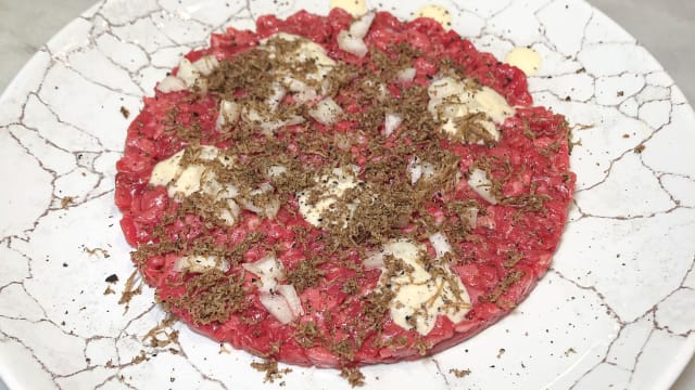 Tartare al tartufo e pere
