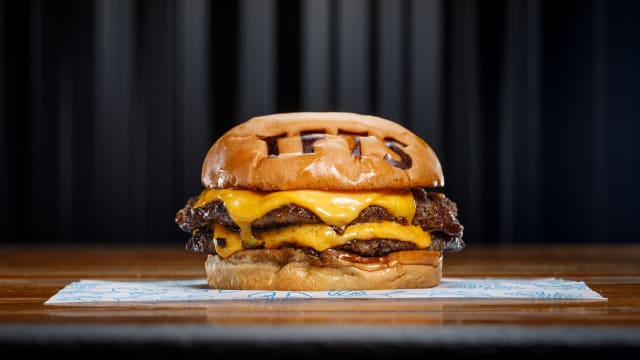 HAMBURGUESA DOUBLE CHEESEBURGER