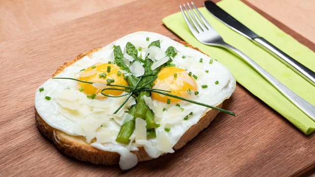 Presina Uovo e Asparagi