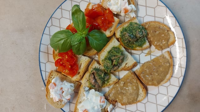 Bruschetta mista