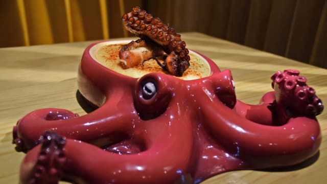 Pata de Pulpo sobre espuma de patata