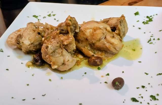 Coniglio alla Ligure