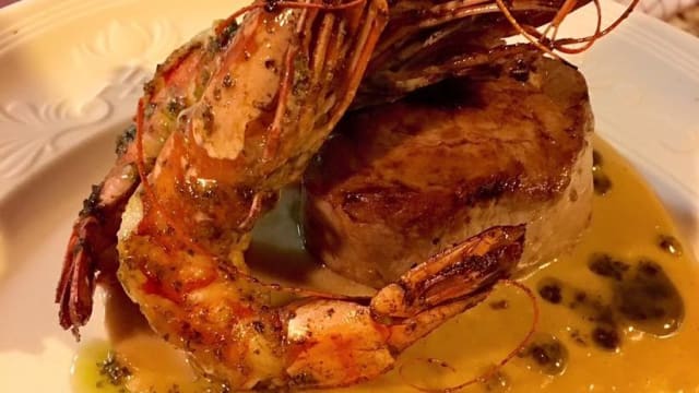 Kalsftornedos met gebakken gamba s.