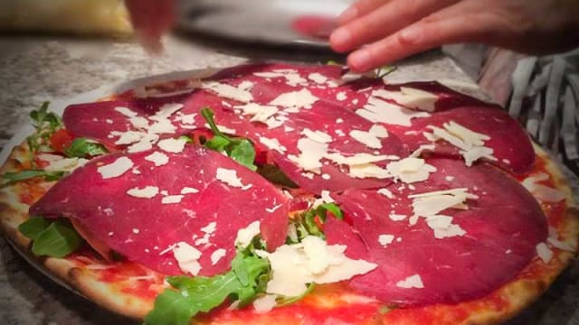 Pizza Bresaola