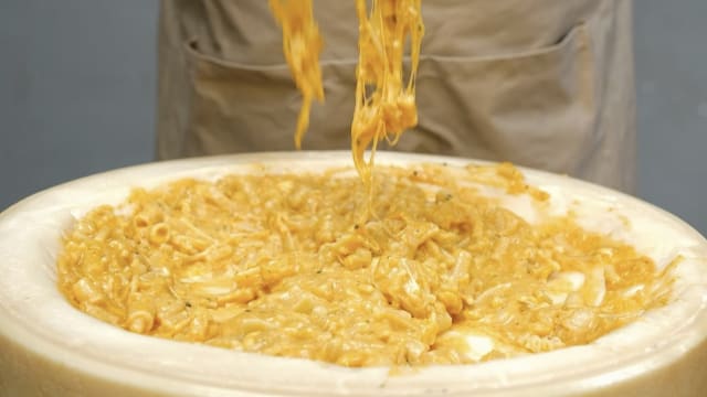 PASTA E PATATE CON PROVOLA