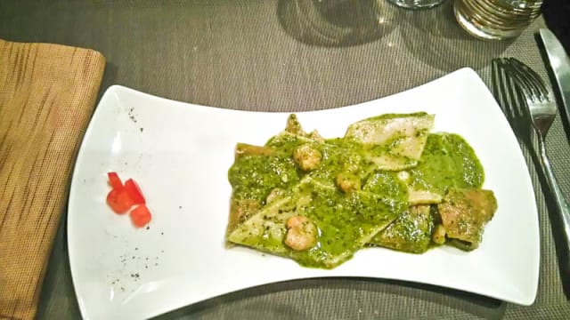 Ravioli al pesto