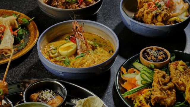 Mama Makan - Rijsttafel Experience