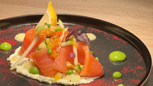 Gravlax de saumon aux poivres de timut et sichuan