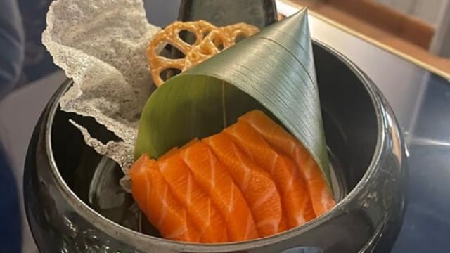Sashimi salmone