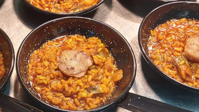 Arroz de rabo de cerdo y nabo.