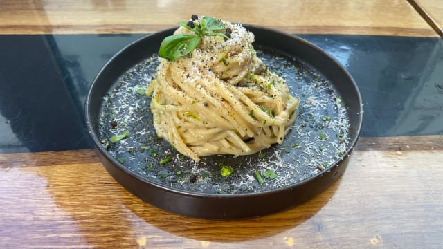 Pâtes Fraîches Cacio e Pepe