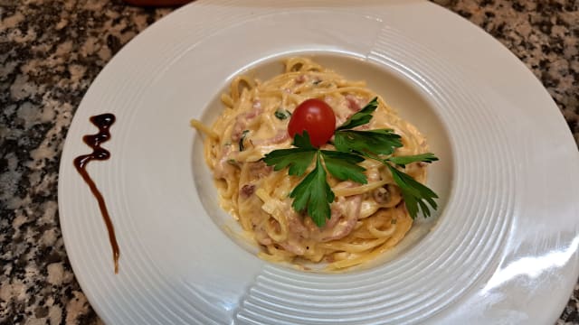 LINGUINI CARBONARA