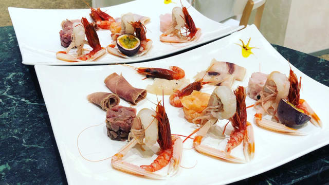 Suggerimento dello chef crudi del mediterraneo 