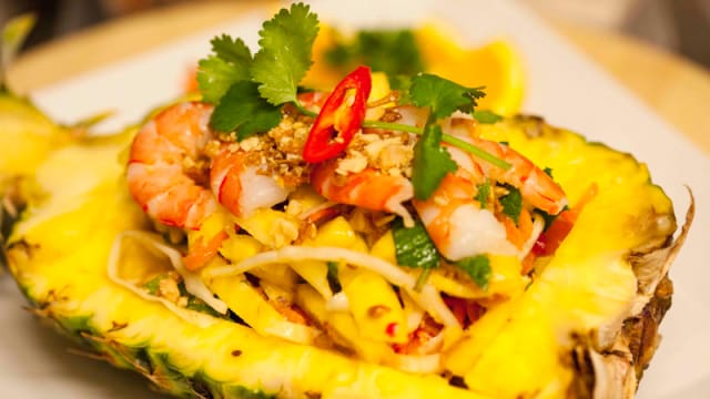 Salade d'ananas aux scampis