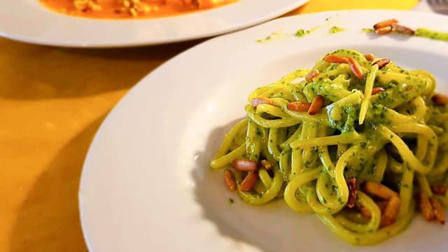 Tonnarelli pinoli e limone