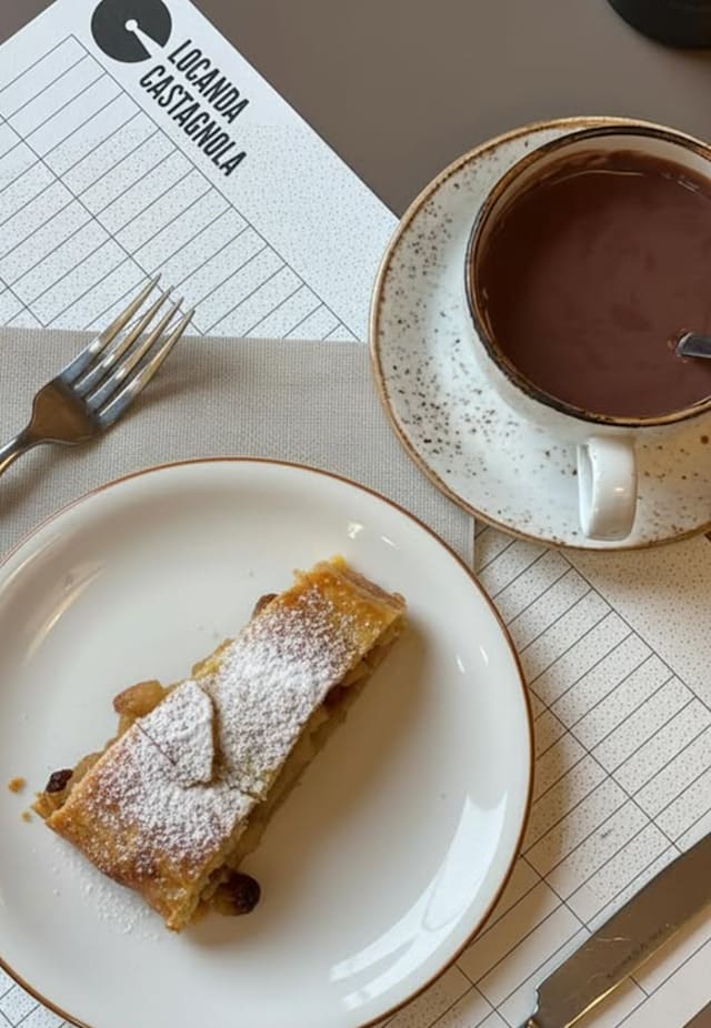 TEA O'CLOCK - Strudel di mele ed uvette
