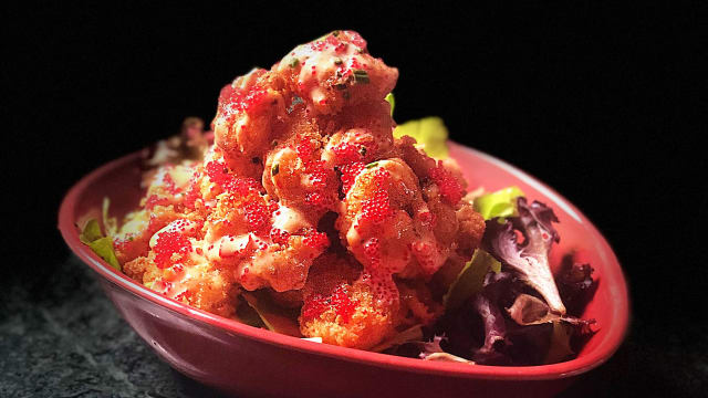 Tempura de gamba roja con chile dulce