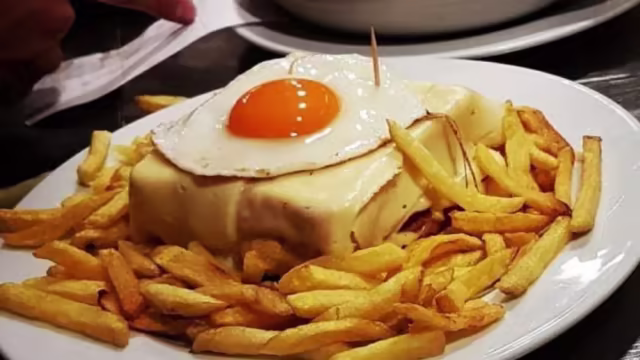 Capa na Baixa, Porto