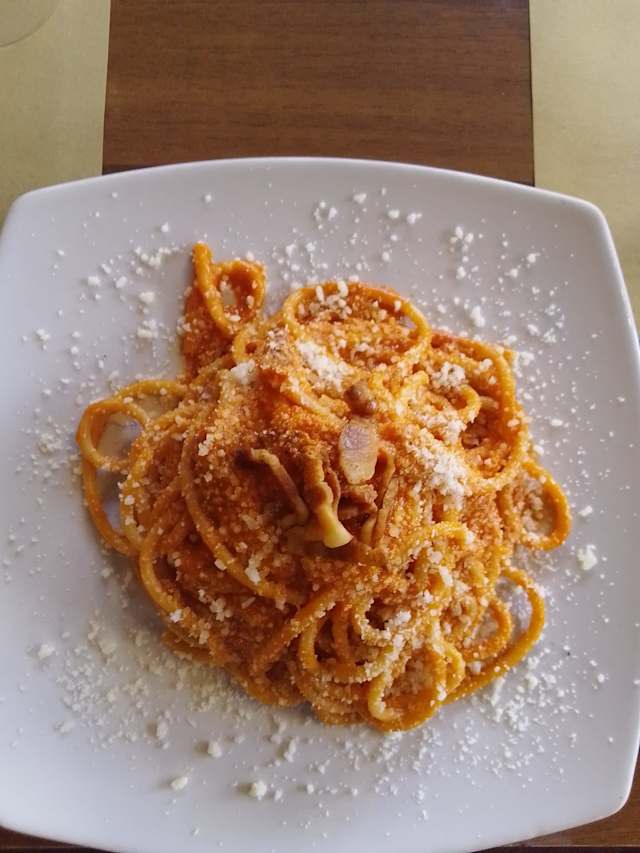 Bucatini all' amatriciana