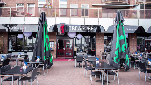 Treasure, Almere