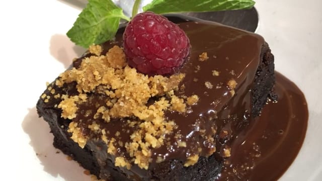 BIZCOCHO DE CHOCOLATE