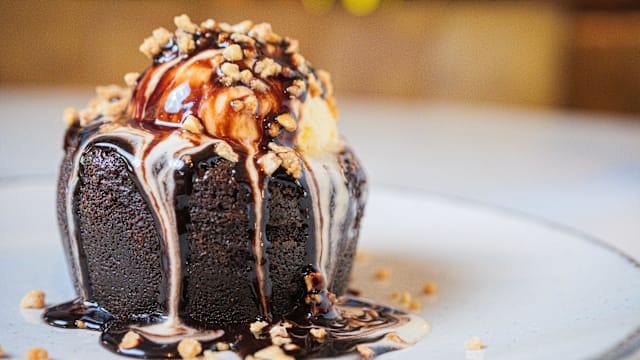 Coulant de chocolate con helado de vainilla
