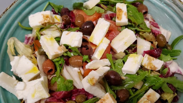 Insalata con feta