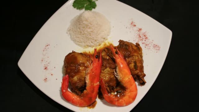 Cari de poulet et crevettes