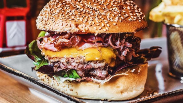 Bacon BBQ Burger