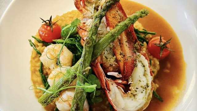 Gamba's & kreeft met een kreeftenrisotto