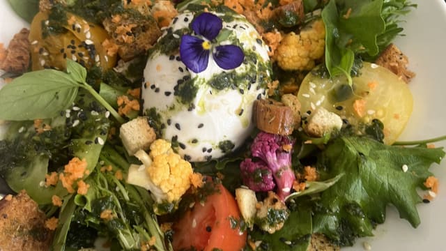 Grande salade burrata 