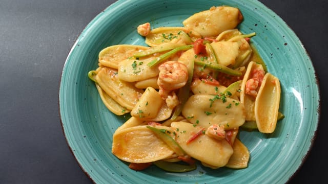 Strascinati ai gamberetti e zucchine