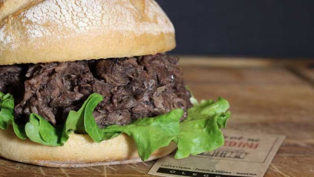 Panino con Brasato