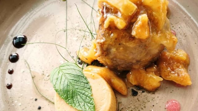 Filetto di grigio con salsa di fico secco di carmignano e sformatino di melanzane alla norma