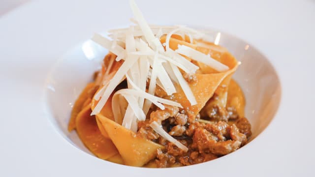 Pappardelle al ragù