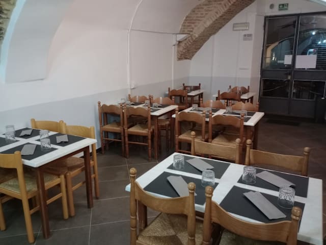 La perla nera, Imperia