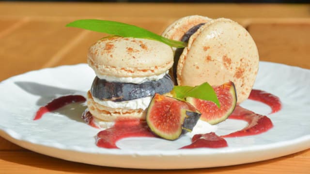 Macarons pain d'épices aux figues fraîches