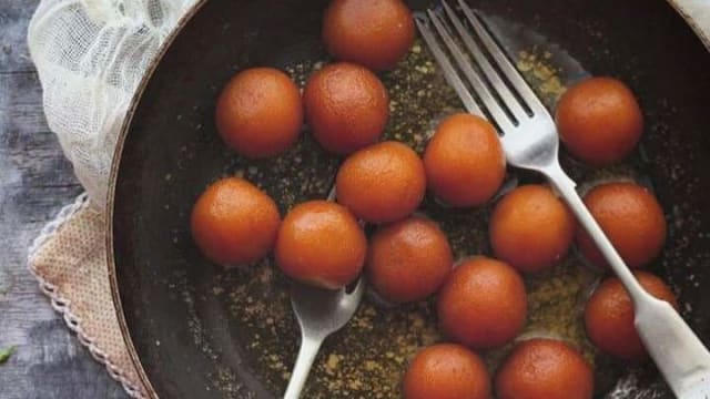 Gulab jamun, dessert indien