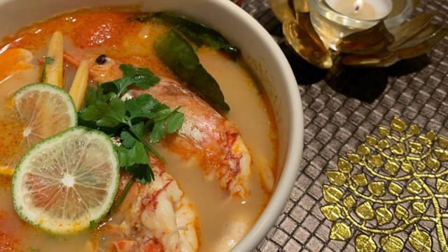 Tom yam kung, una de las famosas sopas tailandesas