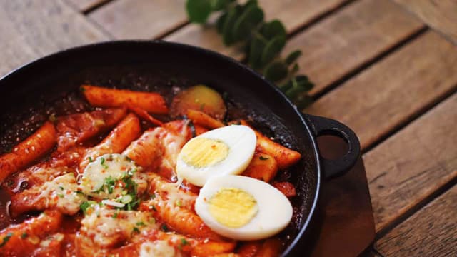pate de riz a la sauce pimentée