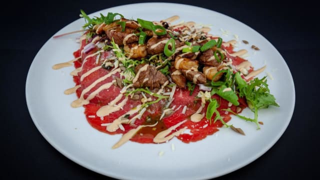 Lunchgerecht Surf en turf new style extra biefstukpuntjes bij