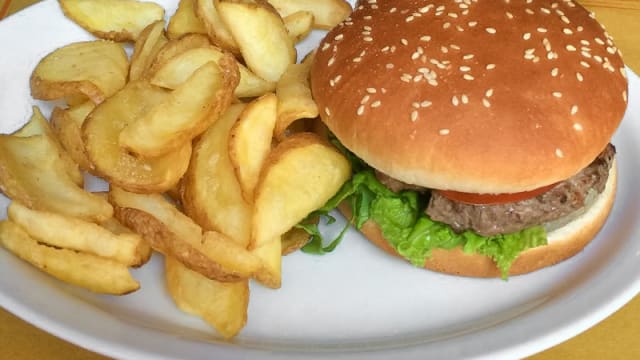 panino con patatine
