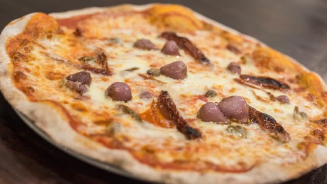 PIZZA