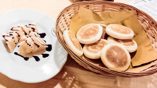 formaggio con pane