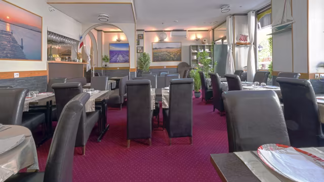 LE MAHARAJAH, Versailles